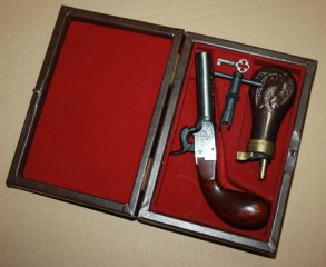 Perkussions Vorderlader Derringer Pedersoli "Liegi" im Kal. 44 -OVP-