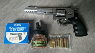 Smith & Wesson 327 TRR8 CO2-Revolver (4,5mm BB) Silber – Komplettset mit Ladehülsen & Zubehör
