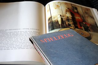 SPIELZEUG - Spiegelbild der Kulturgeschichte Volker Kutschera