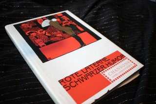 ROTE LATERNE SCHWARZER HUMOR - Chansons dieses Jahrhunderts (letztes…)