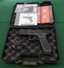 Glock 17 Gen5 BLK 9mm PAK PTB 1068 Baujahr 2026