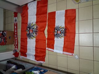 Konvolut Österreich Flaggen und Schals