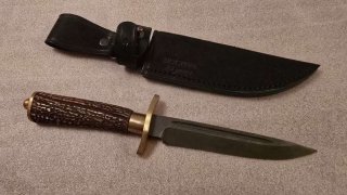 Russland Messer " Finka " Damastklinge, Hirschhorngriff , Lederscheide, NEU .