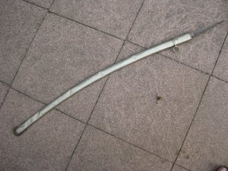 Alte Kavallerieoffizierssäbelklinge mit zugehöriger Scheide