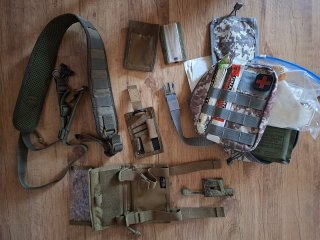 Versch. militärische Kleinteile aus dem Mali Einsatz