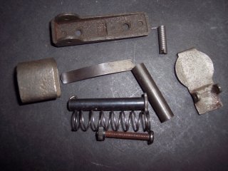 Konvolut MP44 Teile Sturmgewehr 8x33 Mkb42 (MP40 MG34 42 K98 P08 PPK Mauser Walther)