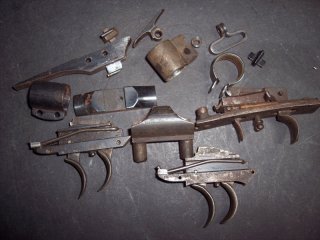 Konvolut Teile K98 Mauser Jagd (MP40 Beretta MG34 42 K98 P08 PPK Mauser Walther)