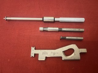 Original DDR Prüf- und Lehrensatz für Pistole Makarow – MASSI