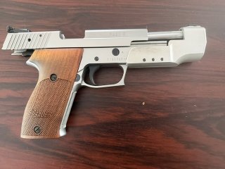 SIG Sauer P220 (220S Klassiker) SIG Sauer P220 XZONE ACP 45 & 9-mm-Wechselsystem aus GER X-Six