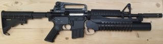 Colt M4 (AEG) + M203 und Zubehör