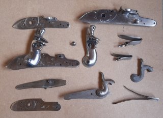 Ersatzteile – Stein – Percussion - Schlösser