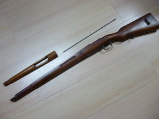 1 Schaft mit Beschlägen + Ersatzteile f. Mauser K98