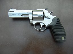 Revolver TaurusTracker Cal. .45 LC
