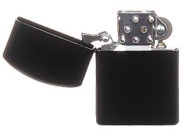 1 x Benzin Sturmfeuerzeug unbefüllt Farbe: SCHWARZ | Maße: ca. 5,5 x 4 x 1,3cm