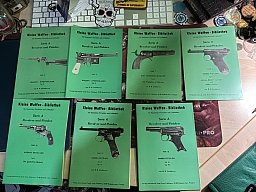 Lockhoven Kleine Waffen-Bibliothek, Konvolut 4, 11 verschiedene,