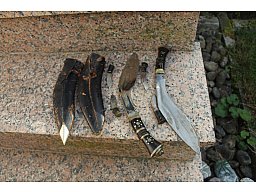 2 KUKRI MESSER 2 KUKHURI MESSER ALT ca.33 cm