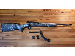 CZ 457 Camo Stainless .22LR mit viel Zubehör.