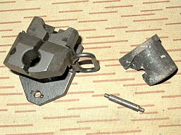 === unben. original Ersatzteil-Konvolut zu DDR/NVA-Klappstütze an AK47 AKM AK74 Kalaschnikow ===