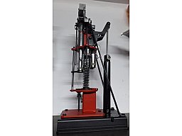 Mec 650 hydraulische progressive Schrotladepresse Kaliber 12