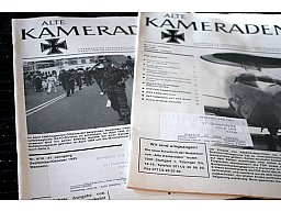 2 Hefte ALTE KAMERADEN - Zur Zeitgeschichte Aus dem Kampfgeschenen u.a…
