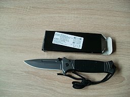 Dolchförmiges Einhandmesser