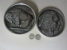 Blechdose und Münze 5 Cents Buffalo Nickel Indian Head USA