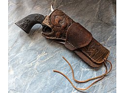 OLD STYLE HOLSTER