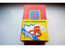 Originalverpackter Karton mit 50 Dosen Wicke 12-Schuß-Plastic-Ringamorces