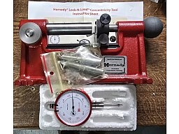 Hornady Lock‐N‐Load ® Concentricity Tool -Rundlaufprüfung