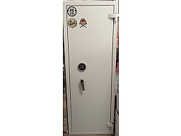 ISS Stahlschrank Luzern WF MAX – EN 1143-1 Grad 0 – für bis zu 16 Langwaffen