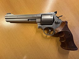 Revolver Smith & Wesson Classic Champion Kal .44 Magnum