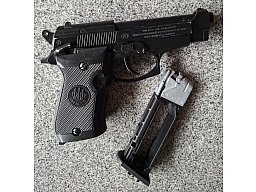 Umarex Beretta Mod. 84FS CO2-Pistole – Kal. 4,5mm (.177) BB – Dicht & guter Zustand!