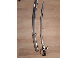 Kavalleriesäbel mit Scheide