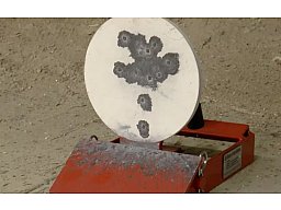 Self-Setting Steel Plate - 200mm Round | Selbstaufstellendes Stahlziel aus 500 Brinell-Stahl +Feder