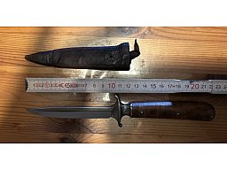 alter Dolch? Grabendolch? Kampfmesser? Fahrtenmesser? + Scheide