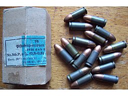 Schachtel Patrone 08 , 1944 Code dnh / faa , 9mm , mit 16 DEKO-Patronen