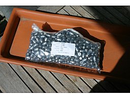 500 Geschosse für Kal 44-40 in .428 204grs RNFP mit der blauen Fettrille