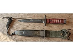 Bajonett US M1 Carbine / Niederlande M4 - E.&F. Hörster Solingen "HT" - seltene Durofol Holzscheide