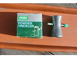 RCBS Pulverfeindosierer Powdertrickler