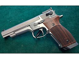 Smith & Wesson Target Champion in 9mm