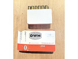 DWM Schachtel .243 Win. für Sammler mit Hülsen, Export mit Auslandsmarkierungen