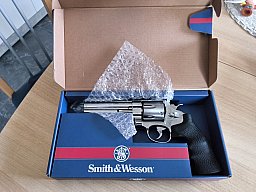 Smith & Wesson 629 Classic
