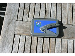 Sammlermesser in Blechbox Battle Born Nevada Einhandmesser