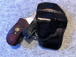 GK CLASSIC LINE PANCAKE VERDECKTE GÜRTELSCHLAUFE CHIEF/J FRAME FÜR WAFFEN MIT BEDECKTEM HAMMER