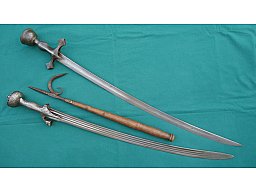 2 antike Säbel + Ankus - Indien