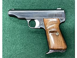Halbautomatische Pistole Kal. Bernadelli Kal. 22lr gebraucht