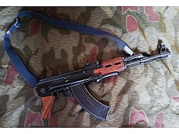 NVA Grenztruppen Kalaschnikow Deko Vollmetall AK 47 Fallschirmjäger mit Klappschaft