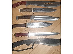 6 Stück - MESSER und MACHETEN