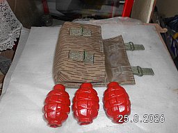 Nva Koppeltasche mit Übgranaten