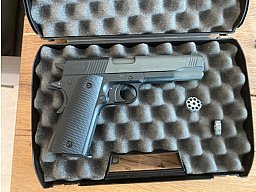 co2 pistol 1911
